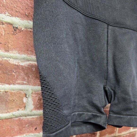 JoyLab Seamless Mesh Bike Shorts XL Black Stretch Athletic NEW - Picture 2 of 5